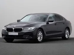 Grijs, metallic lak Gebruikt 2021 BMW 530 Comfort Edition Sedan | € 37.880 (Eerlijke prijs)