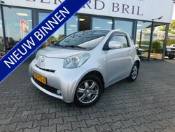 Grijs Gebruikt 2011 Toyota iQ Hatchback | € 9.950 (Iets duurder)
