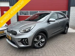 Grijs, metallic lak Gebruikt 2019 Kia Niro SUV | € 17.444 (Eerlijke prijs)