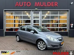 Grijs Gebruikt 2006 Opel Corsa Essentia Hatchback | € 2.250 (Iets duurder)