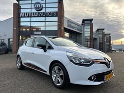 Wit Gebruikt 2013 Renault Clio R.S. Expression Hatchback | € 5.990 (Eerlijke prijs)
