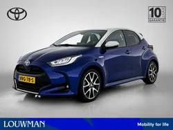 Blauw Gebruikt 2021 Toyota Yaris Hybrid Executive Hatchback | € 21.745 (Eerlijke prijs)
