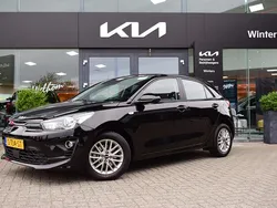 Zwart Gebruikt 2023 Kia Rio Hatchback | € 20.395 (Iets duurder)
