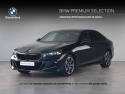 Zwart Gebruikt 2024 BMW 520 M Sport Sedan | € 54.950 (Goede deal)