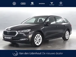 Zwart Gebruikt 2024 Skoda Octavia Style Stationwagen | € 35.940 (Duur)
