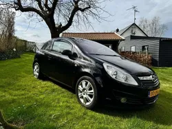 Zwart Gebruikt 2010 Opel Corsa Cosmo Hatchback | € 3.495 (Eerlijke prijs)