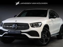 Wit Gebruikt 2021 Mercedes GLC300 Business Coupé | € 46.885 (Eerlijke prijs)