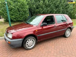 Rood Gebruikt 1994 VW Golf III | € 895