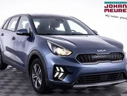 Blauw, metallic lak Gebruikt 2022 Kia Niro SUV | € 23.900 (Super prijs)
