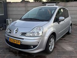 Grijs Gebruikt 2008 Renault Modus Dynamique MPV | € 3.650 (Duur)