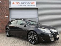 Zwart, metallic lak Gebruikt 2010 Opel Insignia OPC Stationwagen | € 10.944 (Eerlijke prijs)
