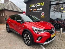 Rood Gebruikt 2023 Renault Captur SUV | € 23.950 (Eerlijke prijs)