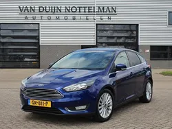 Blauw Gebruikt 2015 Ford Focus Titanium Hatchback | € 12.950 (Eerlijke prijs)