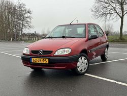 Rood Gebruikt 2002 Citroën Saxo Furio Hatchback | € 850 (Eerlijke prijs)
