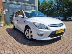 Wit Gebruikt 2011 Hyundai i30 Hatchback | € 3.250 (Eerlijke prijs)