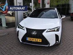 Wit Gebruikt 2023 Lexus UX 300e Sport Design Packet SUV | € 35.950