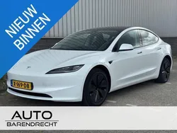 Wit Gebruikt 2023 Tesla Model 3 Sedan | € 34.995 (Duur)