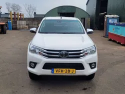 Wit Gebruikt 2020 Toyota HiLux Cool Pickup | € 36.250 (Iets duurder)