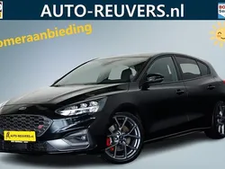 Zwart, metallic lak Gebruikt 2021 Ford Focus ST Hatchback | € 31.900 (Eerlijke prijs)