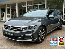 Grijs, metallic lak Gebruikt 2021 VW Passat GTE Stationwagen | € 22.800 (Eerlijke prijs)
