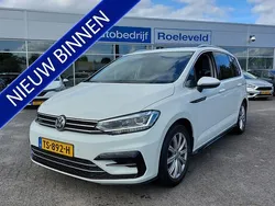 Wit Gebruikt 2017 VW Touran Highline MPV | € 28.950 (Eerlijke prijs)