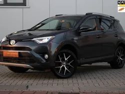 Grijs Gebruikt 2016 Toyota RAV4 Style SUV | € 20.750 (Eerlijke prijs)