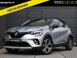 Grijs Gebruikt 2021 Renault Captur Intens SUV | € 21.949 (Eerlijke prijs)