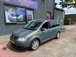 Grijs Gebruikt 2006 VW Touran Highline MPV | € 2.199 (Eerlijke prijs)