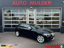 Zwart Gebruikt 2012 BMW 114 Hatchback | € 8.250 (Eerlijke prijs)