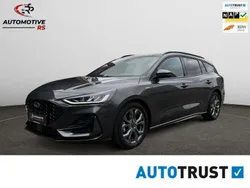 Grijs, metallic lak Gebruikt 2023 Ford Focus ST-Line X Hatchback | € 23.945 (Goede deal)