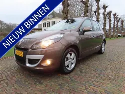 Bruin Gebruikt 2010 Renault Scénic III Dynamique MPV | € 3.950 (Goede deal)