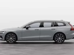 Nieuw 2025 Volvo V60 Stationwagen | € 51.995 (Goede deal)