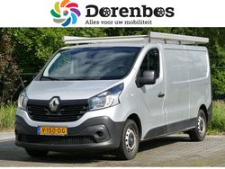 Grijs Gebruikt 2017 Renault Trafic Komfort MPV | € 13.850 (Duur)