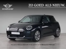 Zwart Nieuw 2025 Mini Cooper SE Classic Hatchback | € 35.400 (Super prijs)