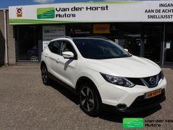 Wit, metallic lak Gebruikt 2015 Nissan Qashqai SUV | € 7.950