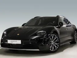 Zwart Gebruikt 2023 Porsche Taycan Cross Turismo Sedan | € 89.950 (Duur)