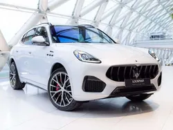 Wit Nieuw 2025 Maserati Grecale SUV | € 130.950