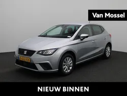 Grijs Gebruikt 2023 Seat Ibiza Business Hatchback | € 18.400 (Eerlijke prijs)