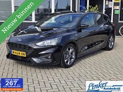 Zwart Gebruikt 2022 Ford Focus Business Edition Hatchback | € 19.950 (Goede deal)