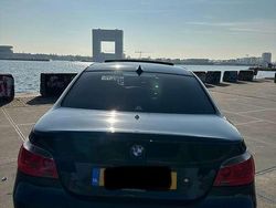 Zwart Gebruikt 2007 BMW 525 Executive Sedan | € 6.450 (Eerlijke prijs)