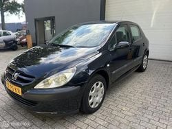 Zwart Gebruikt 2004 Peugeot 307 Hatchback | € 3.749 (Iets duurder)