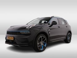 Zwart Gebruikt 2023 Lynk & Co 01 SUV | € 27.900 (Eerlijke prijs)