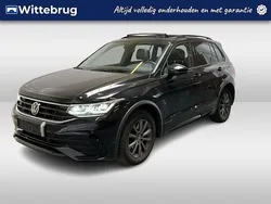 Zwart Gebruikt 2021 VW Tiguan R-line SUV | € 33.950 (Eerlijke prijs)