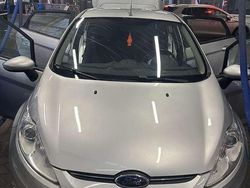 Grijs Gebruikt 2012 Ford Fiesta Hatchback | € 3.200 (Eerlijke prijs)