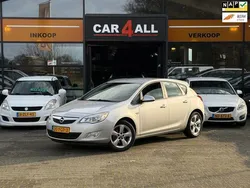 Grijs, metallic lak Gebruikt 2011 Opel Astra Edition Hatchback | € 3.950 (Eerlijke prijs)