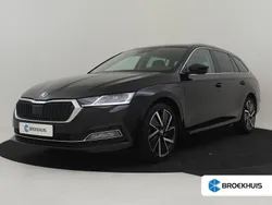 Zwart Gebruikt 2020 Skoda Octavia Style Stationwagen | € 26.400 (Iets duurder)