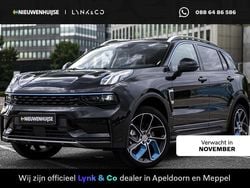 Zwart Gebruikt 2023 Lynk & Co 01 SUV | € 25.694 (Eerlijke prijs)