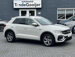 Grijs Gebruikt 2022 VW T-Roc R-line SUV | € 30.900 (Eerlijke prijs)