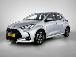 Grijs Gebruikt 2021 Toyota Yaris Hybrid Hatchback | € 20.900 (Eerlijke prijs)
