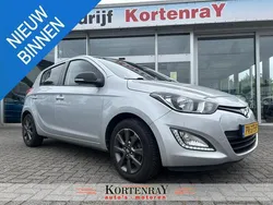 Grijs Gebruikt 2014 Hyundai i20 Hatchback | € 5.250 (Eerlijke prijs)